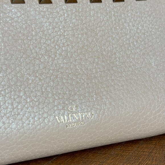 Valentino Garavani Leather Studded Wallet Beige - Picture 10 of 11